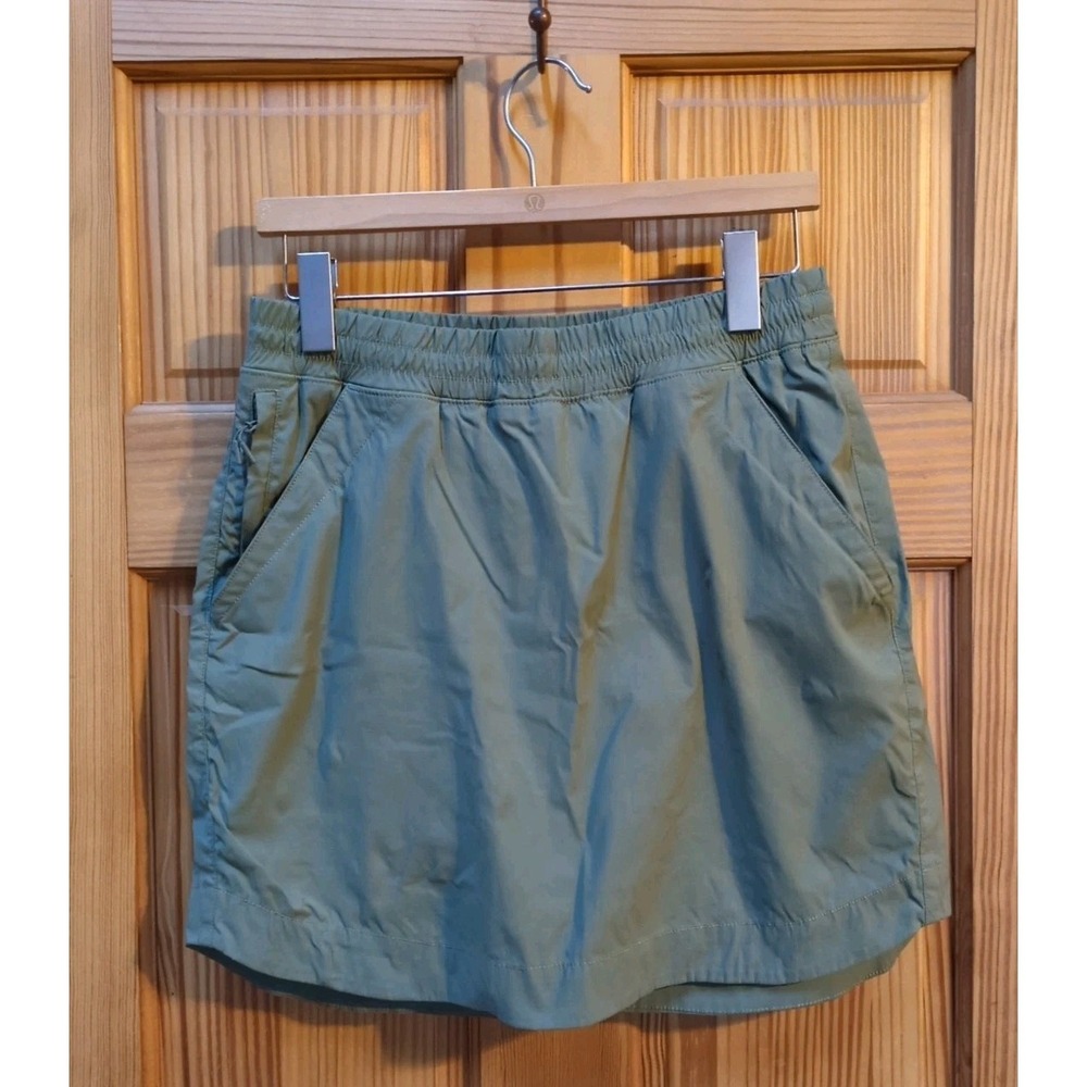 Duluth Trading ALASKAN HARDGEAR SKORT Skirt Short Sz 8 Olive Green Zip 5 Pockets